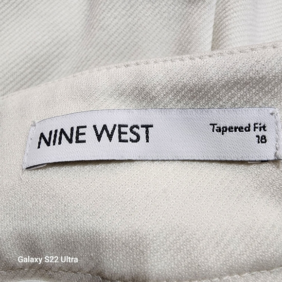 Nine West Tapered Fit Dress Pants Size 18 White Cream Workwear Career Trouser - Picture 14 of 16